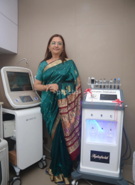 Dr. Rachita Dhurat at RD Clinic